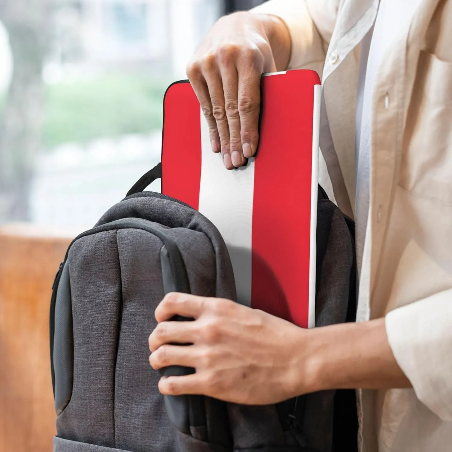 Austrian Flag 14 Inch Laptop Case, Water-Resistant and Shockproof Computer Cases for Laptopsï¼ŒSuitable for Daily Travel
