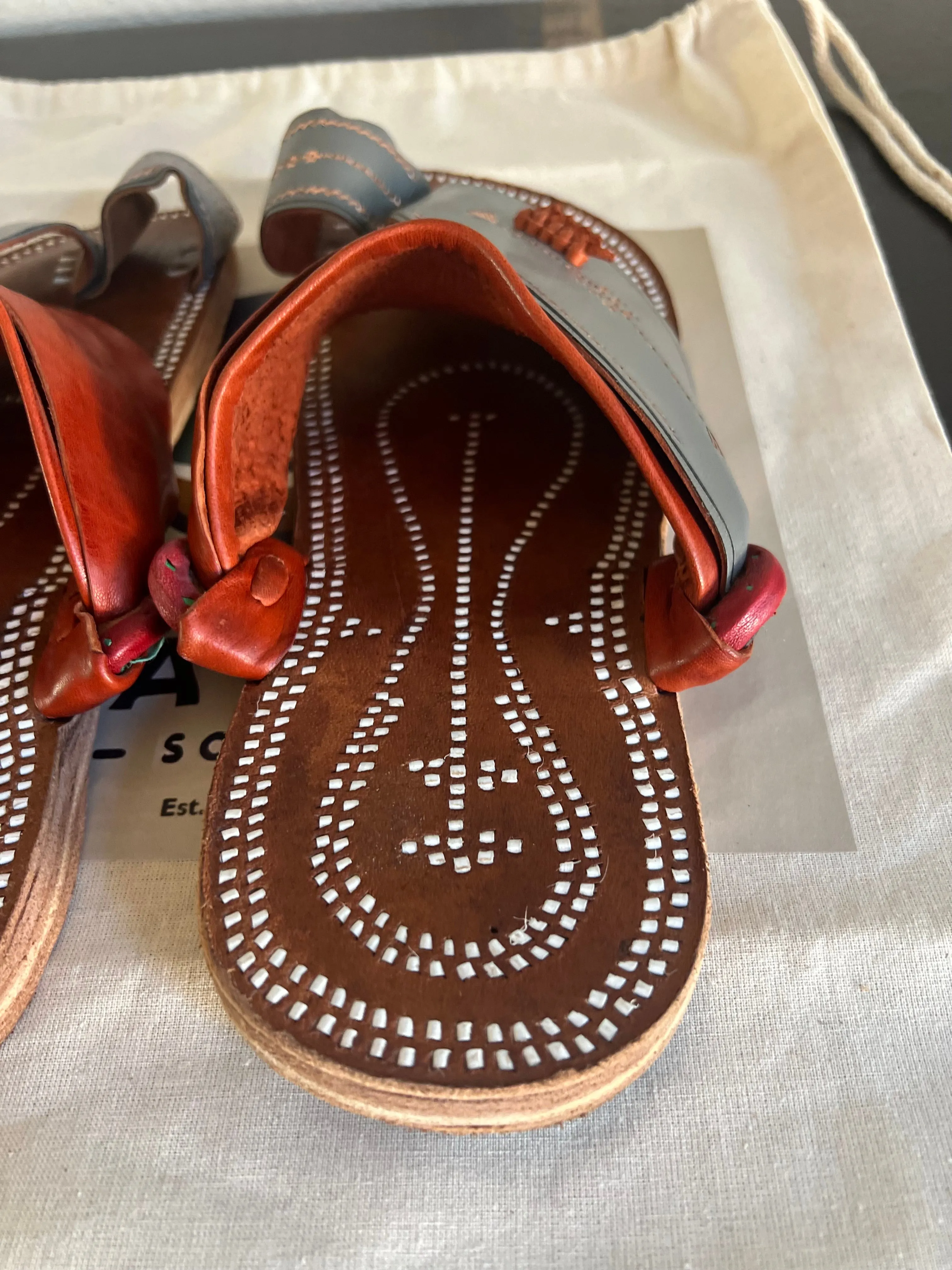 Boho Camel Leather Sandals | Handmade Arabian Sandals with White Stitching | Unisex Gift for Him or Her | Heritage Spring Footwear