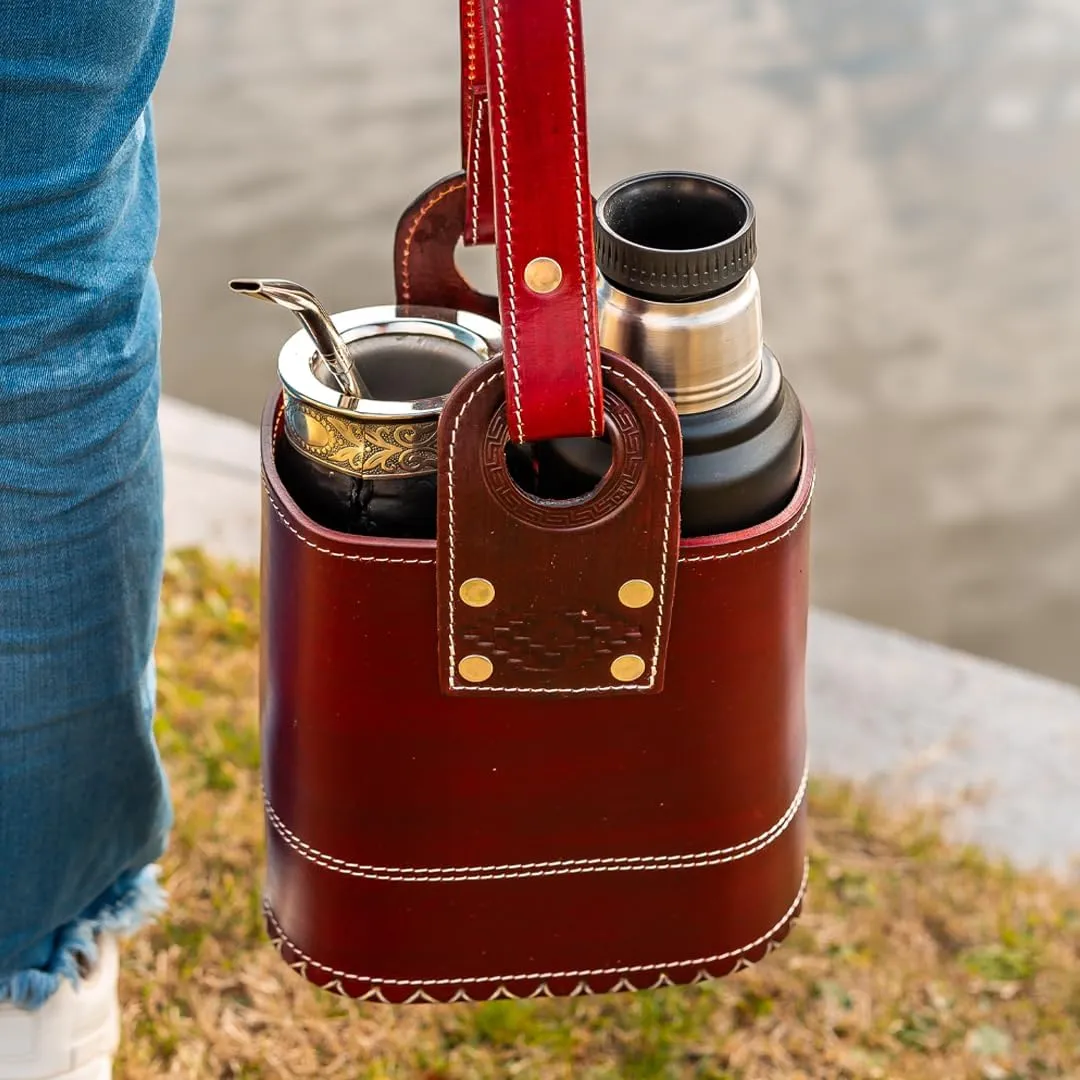 Canasto Matero de Cuero Chico - Small Handmade Leather Mate Bag - Carry Bag for Mate Gourd Set and Thermos - CUSHE Mates (Cranberry)