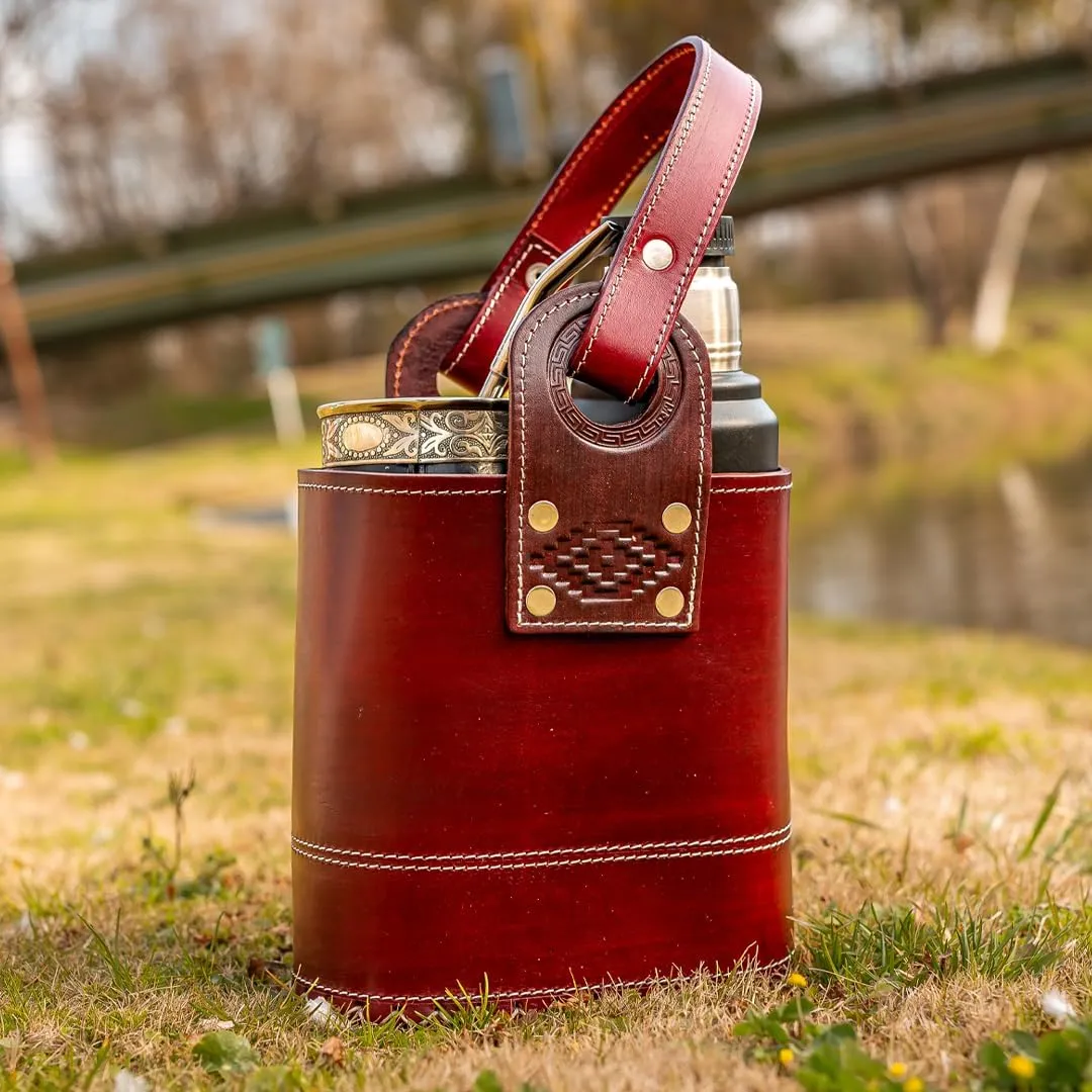 Canasto Matero de Cuero Chico - Small Handmade Leather Mate Bag - Carry Bag for Mate Gourd Set and Thermos - CUSHE Mates (Cranberry)