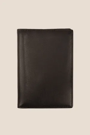 Covent Black Grain Passport Holder