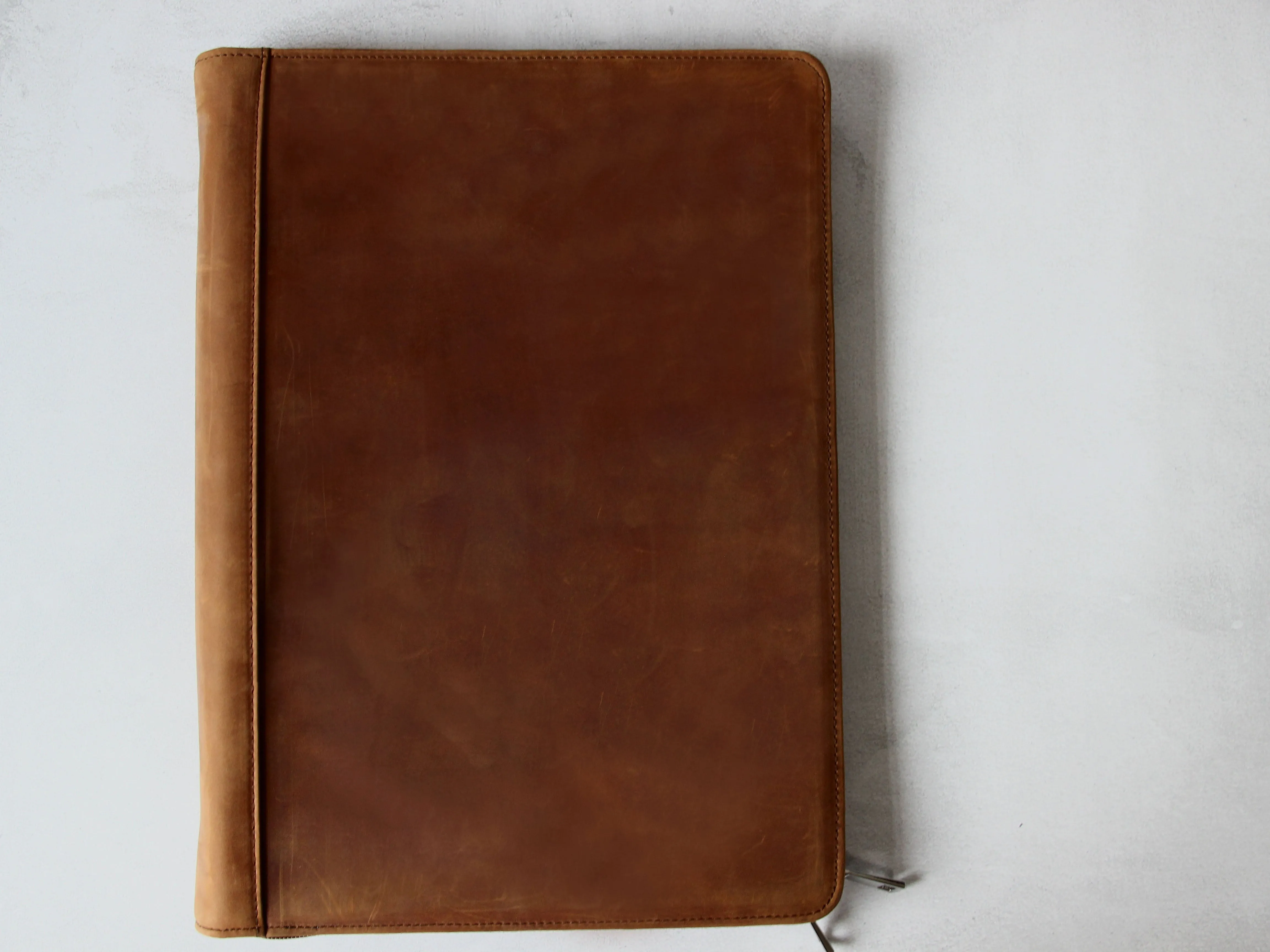 Distressed Vintage Leather 3 Ring Binder with Clipboard