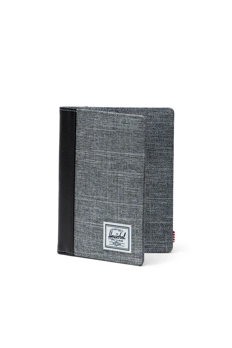 Herschel - Raynor Passport Holder in Raven Crosshatch