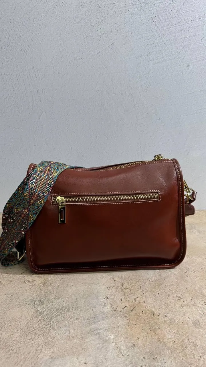 “Isabella” — Elegant Leather Bag
