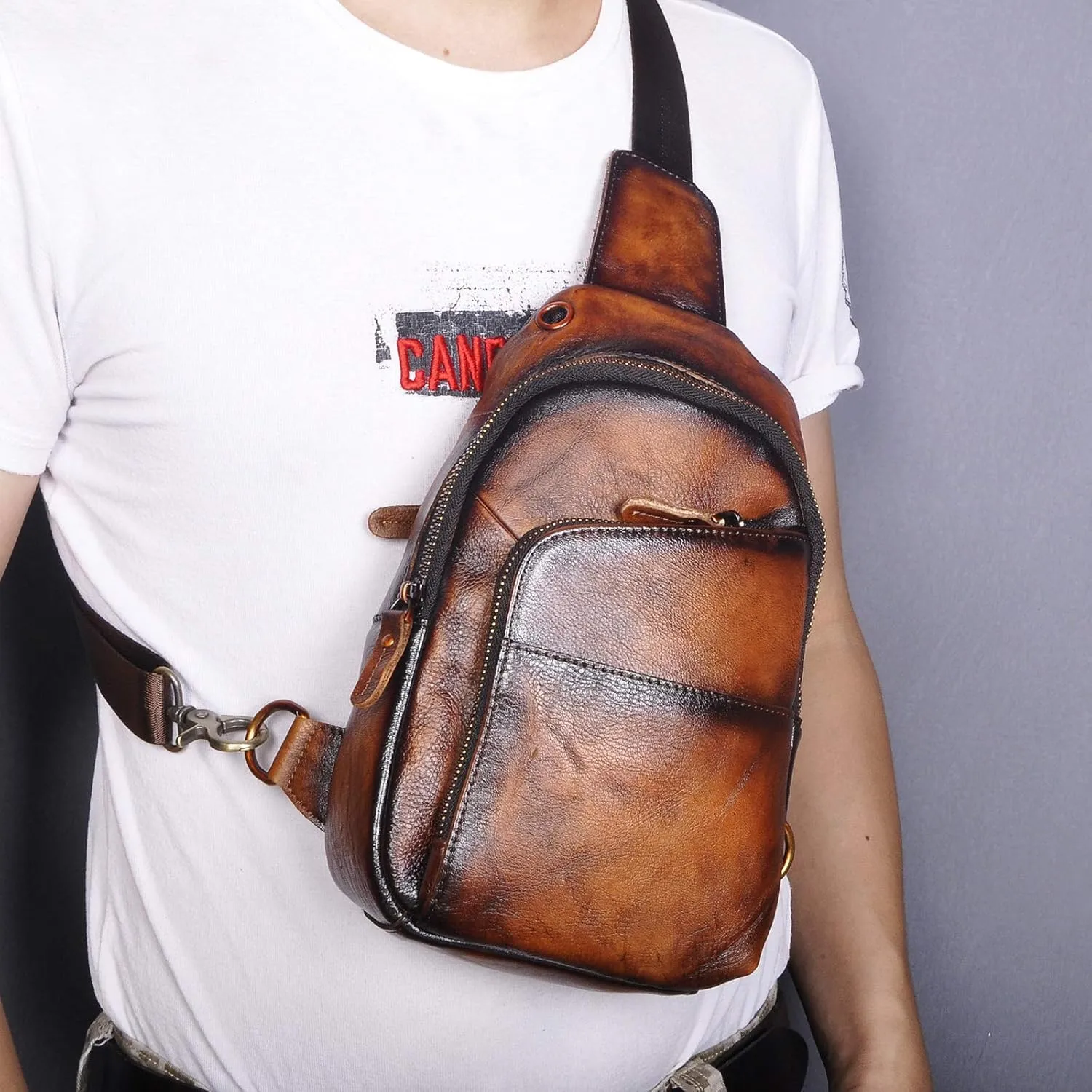Le'aokuu Men Outdoor Casual Travel Hiking Tea Crossbody Chest Sling Bag Rig One Shoulder Strap Bag Backpack Men Leather(8010 Karamell)…