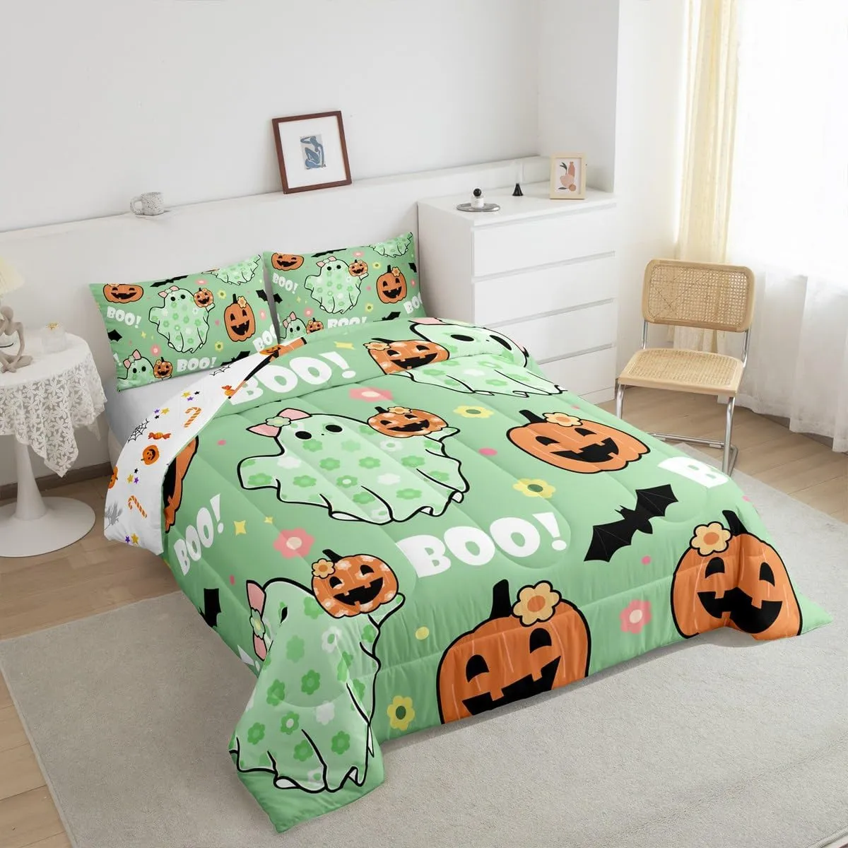 Manfei Cartoon Ghost Kids Comforter Set King Size,Dreamy Bowknot Daisy Flowers Bedding Set,Girls Women Room Decor,Gothic Bat Pumpkin Halloween Theme Down Comforter,Green Duvet Insert,2 Pillowcases