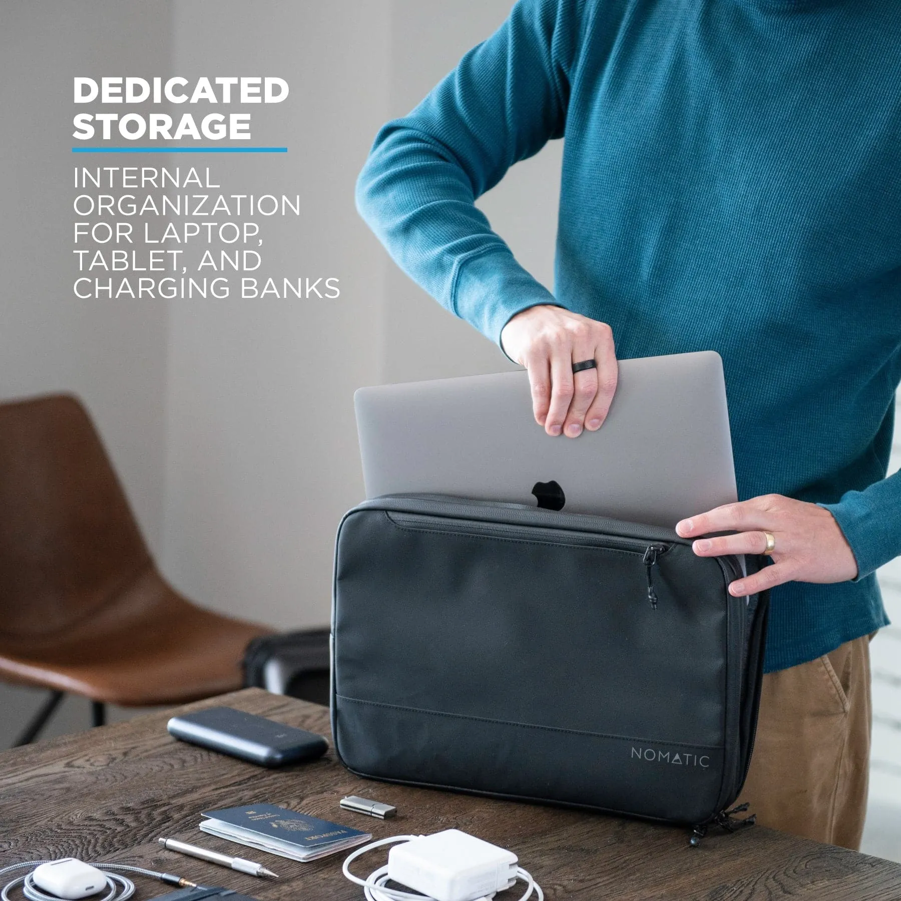 Nomatic Tech Case
