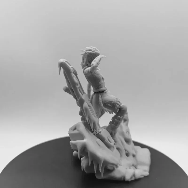 Resin Figure  Action RPG Horizon Zero Dawn Aloy 1/24 Scale 85mm Model Kit Miniatures GK Unassembled  and Unpainted Diorama Toys