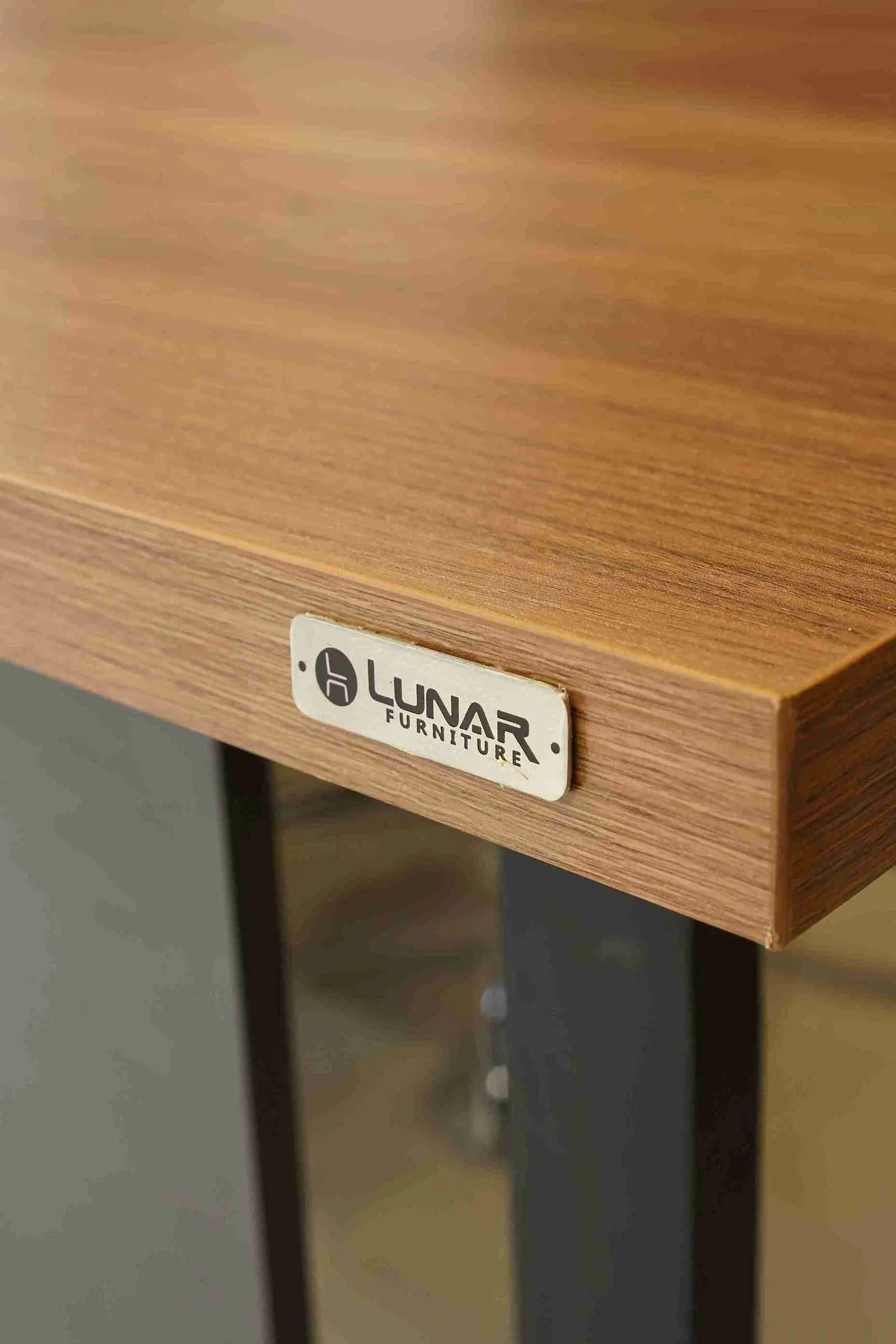 SLYN Manager Desk