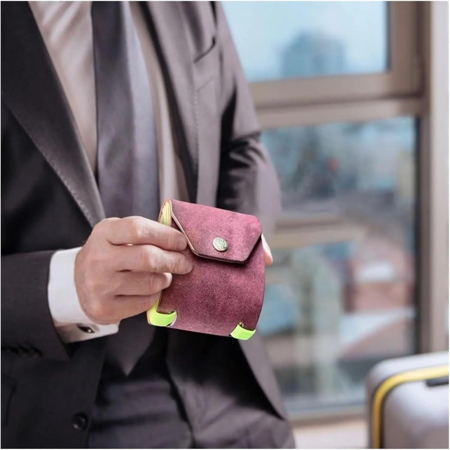 The Cash Wrap Wallet Fast Cash Access Money Holder Handy Purse Bands with Magnetic Clasp(Green Red)