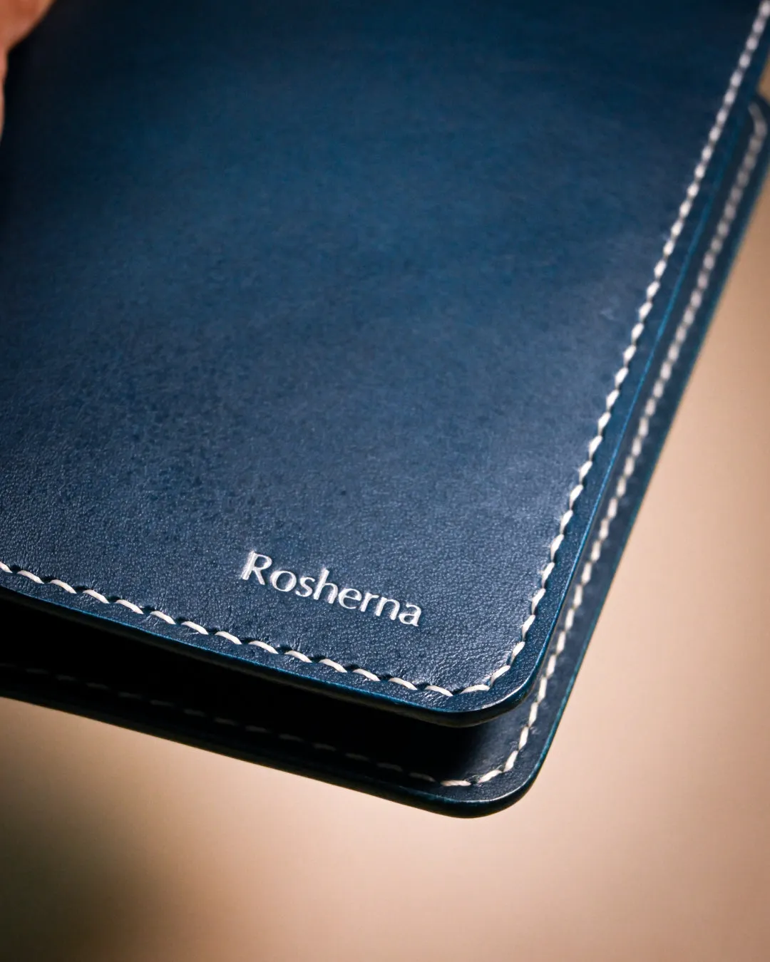 Traveil Passport Cover