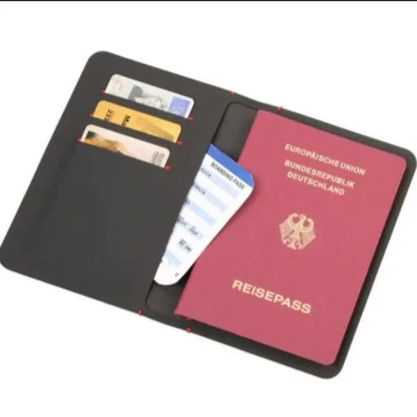 Troika Slim Profile Passport Cover