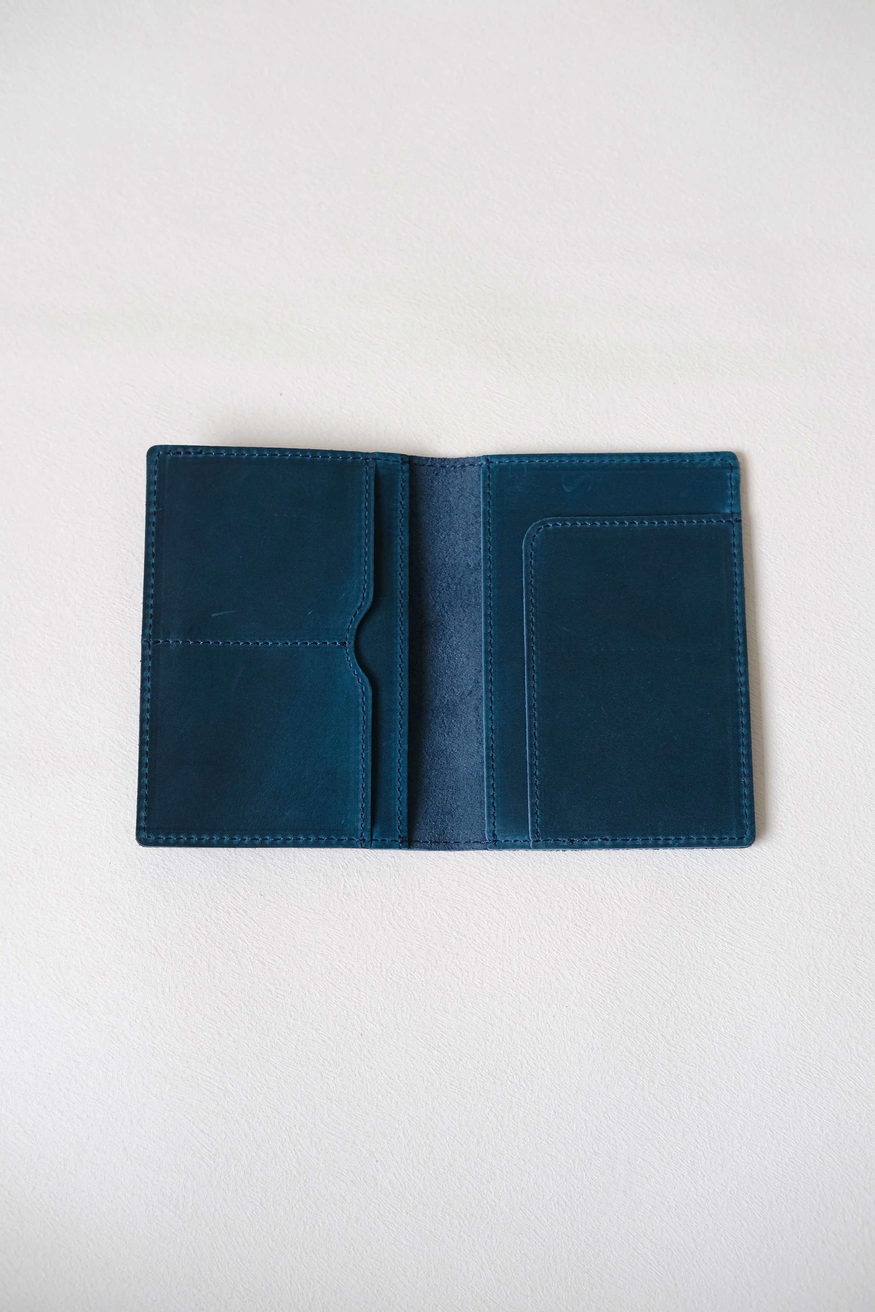 Voyage Luxe Genuine Leather Passport Sleeve In Bluish